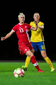 Kanadas Sophie Schmidt och Sveriges Fridolina Rolfö