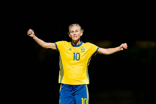 Sveriges Sofia Jakobsson jublar