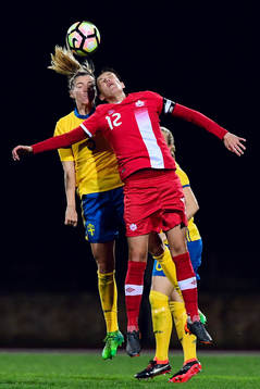 Sveriges Linda Sembrant och Kanadas Christine Sinclair