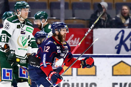 Linköpings Sebastian Karlsson jublar