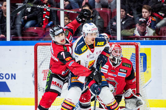 Malmö Redhawks Nils Andersson och målvakt Jonas