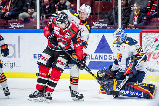 Malmö Redhawks Niklas Arell mot Djurgårdens Marcus
