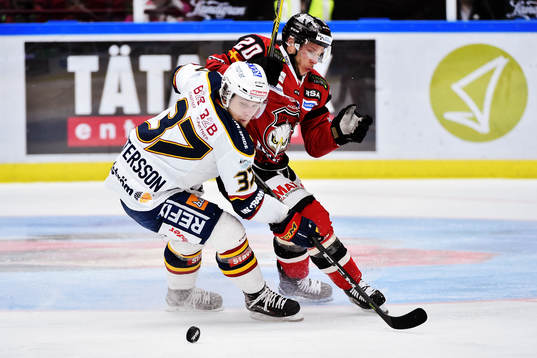 Djurgårdens Jesper Pettersson och Malmö Redhawks Erik