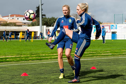 Fridolina Rolfö  och Elin Rubensson