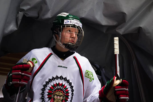 Frölundas Rasmus Dahlin före ishockeymatchen i SHL mellan