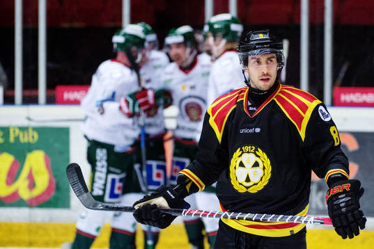 Brynäs Aaron Palushaj deppar