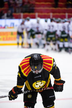 Brynäs Aaron Palushaj deppar