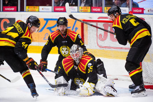 Brynäs Jacob Blomqvist , målvakt David Rautio ,Simon