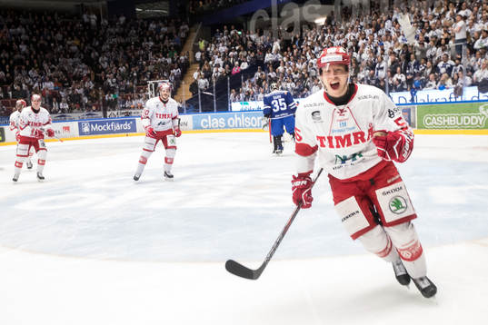 Timrås Vilmos Gallo jublar