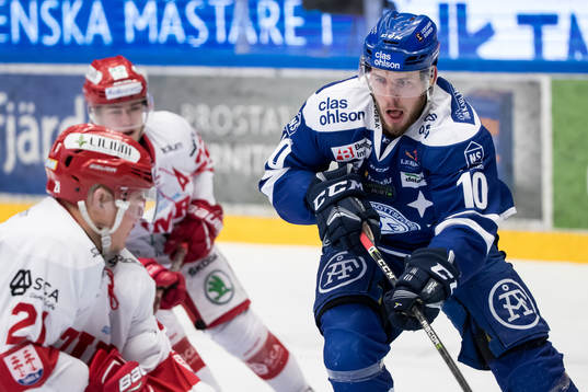 Leksands Matt Carey  i ishockeymatchen i Hockeyallsvenskan