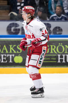 Timrås Jonathan Dahlen i ishockeymatchen i