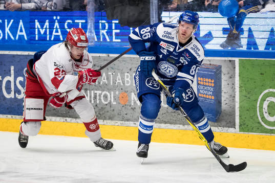 Timrås Emil Berglund och Leksands Daniel Pietta  i