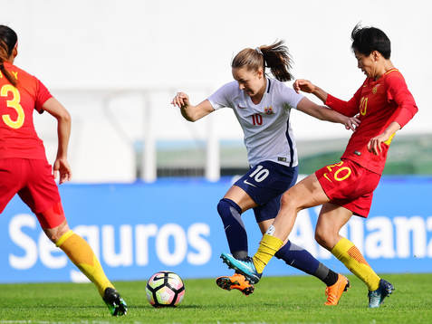 Norges Caroline Graham Hansen och Kinas Zhang Rui