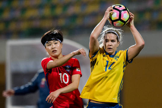Sydkoreas Ji Soyun och Sveriges Hanna Folkesson