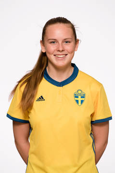 Alice Nilsson i F16-landslaget