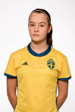 Louise Matsgård i F16-landslaget