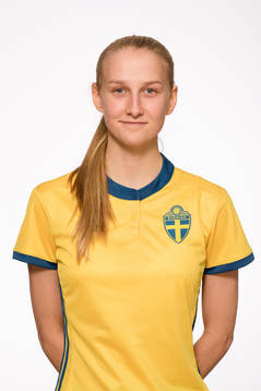 Ella Gunnarsson i F16-landslaget