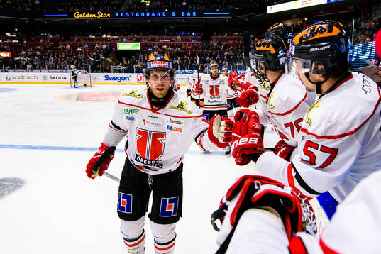 Örebros Joakim Andersson jublar