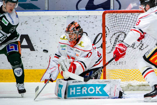 Örebros målvakt Eero Kilpeläinen