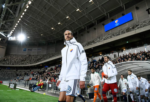 Djurgårdens Jonas Olsson i fotbollsmatchen mellan