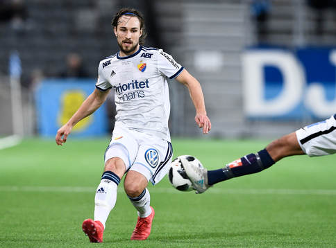 Djurgårdens Kevin Walker i fotbollsmatchen mellan