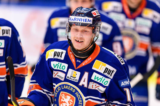 Växjös Tuomas Kiiskinen jublar