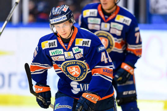 Växjös Elias Pettersson jublar