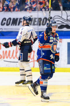 Växjös Tuomas Kiiskinen jublar