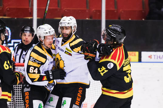 Skellefteås Jonathan Pudas och Brynäs Jonathan Granström