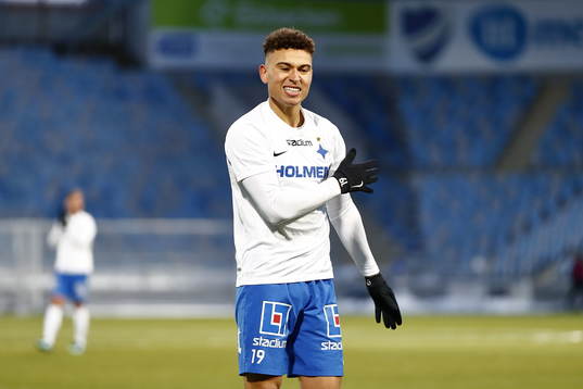 Norrköpings Jordan Larsson reagerar