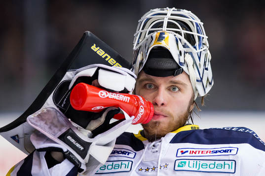 s målvakt Felix Sandström