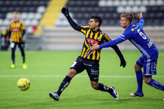 Häckens Paulinho och Sundsvalls Eric Björkander