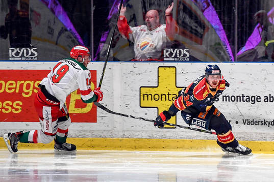 Moras m19+deppar och Djurgårdens Daniel Brodin jublar