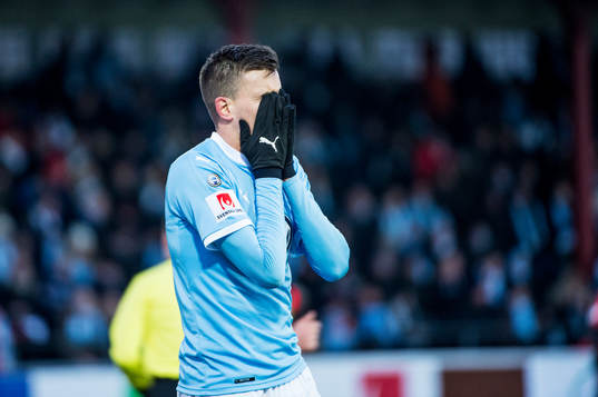 Malmö FFs Alexander Jeremejeff deppar
