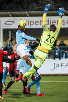 Malmö FFs Carlos Strandberg gör 2-0 på Brommapojkarnas