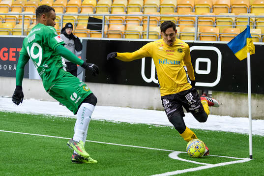 Elfsborgs Stefan Ishizaki och Hammarbys Serge-Junior