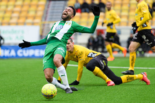 Hammarbys Imad Khalili faller