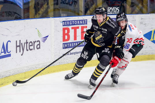 s Filip Windlert och Vita Hästens Marcus Eriksson