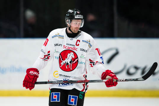 Vita Hästens Jesper Samuelsson deppar