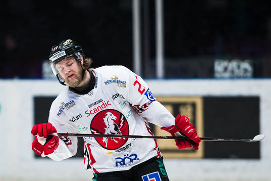 Vita Hästens Alexander Pettersson deppar