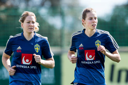 Mia Carlsson och Amanda Edgren