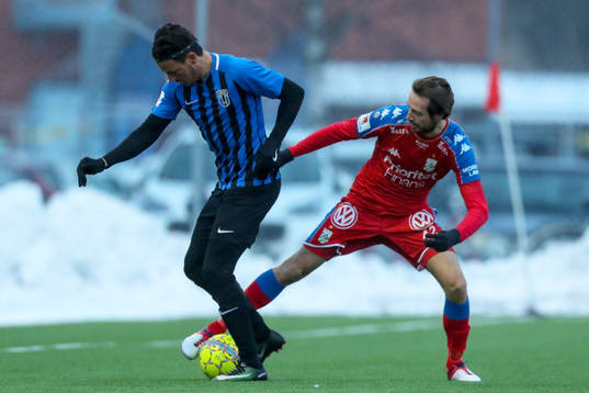 Sirius Stefano Vecchia och IFK Göteborgs Mikkel Diskerud