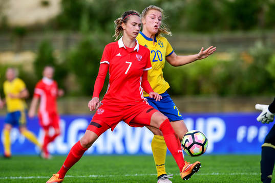 Rysslands Irina Podshibyakina och Sveriges Mimmi Larsson