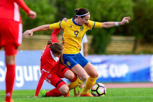 Rysslands Nadezda Smirnova och Sveriges Kosovare Asllani
