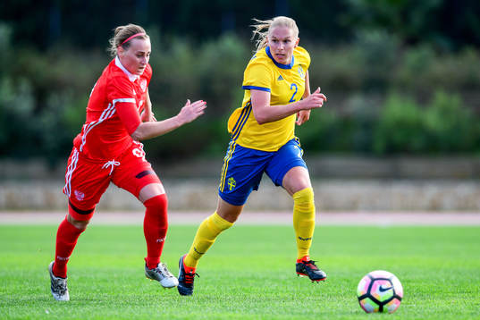 Rysslands Olga Chernova och Sveriges Jonna Andersson