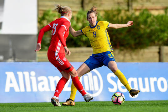 Rysslands Anna Belomyttseva och Sveriges Amanda Edgren