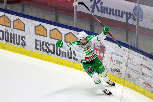 Rögles Ludvig Elvenes jublar