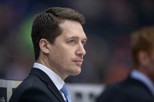 Växjös tränare Sam Hallam