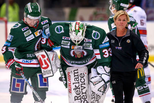Frölundas målvakt Johan Mattsson får utgå