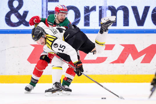 Brynäs Simon Bertilsson och Moras Jacob Nilsson